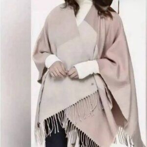 SOLA & KYO SHAWL PONCHO KNIT ONE SIE NWOT
